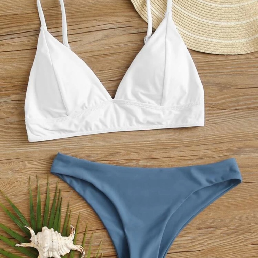 SHEIN Bikini. Size Large